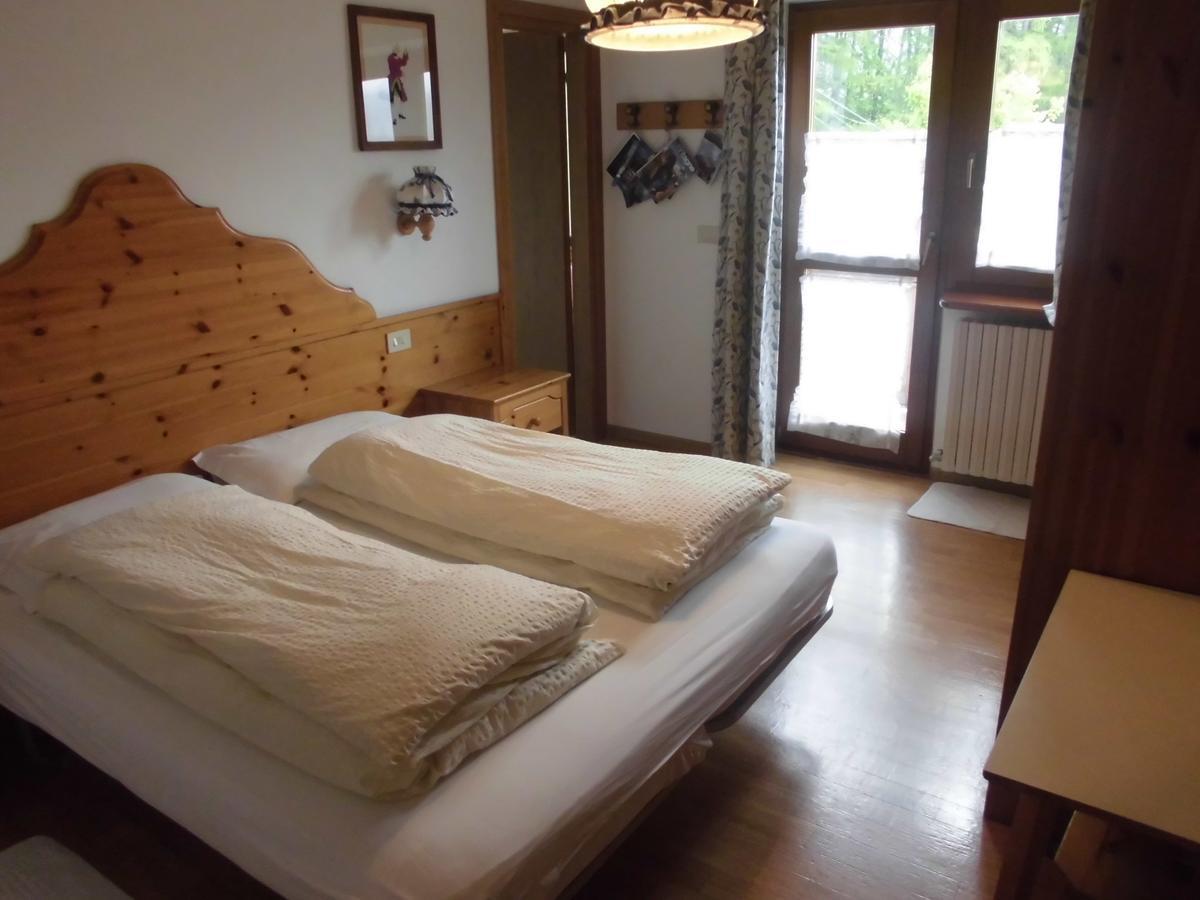كورتينا دامبيتزو Menardi Sisto B&B المظهر الخارجي الصورة